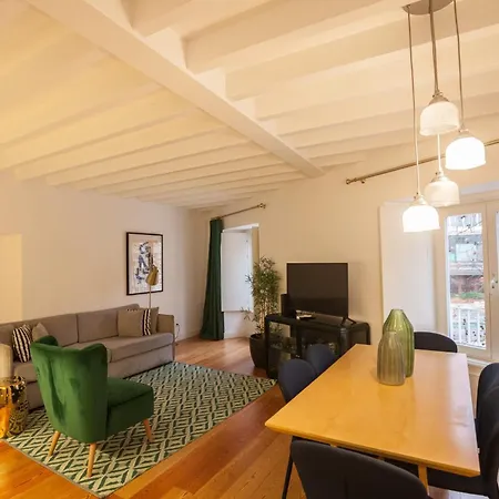 Flh Intendente Chic With Rooftop Pool Lissabon