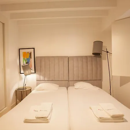 Flh Intendente Chic With Rooftop Pool * Lizbona