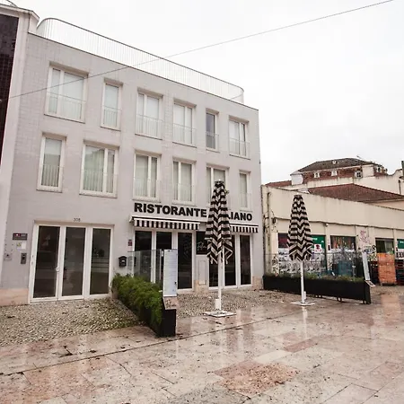 شقة Flh Intendente Chic With Rooftop Pool Lisboa