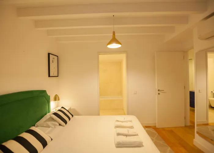 Flh Intendente Chic With Rooftop Pool * Lisbon
