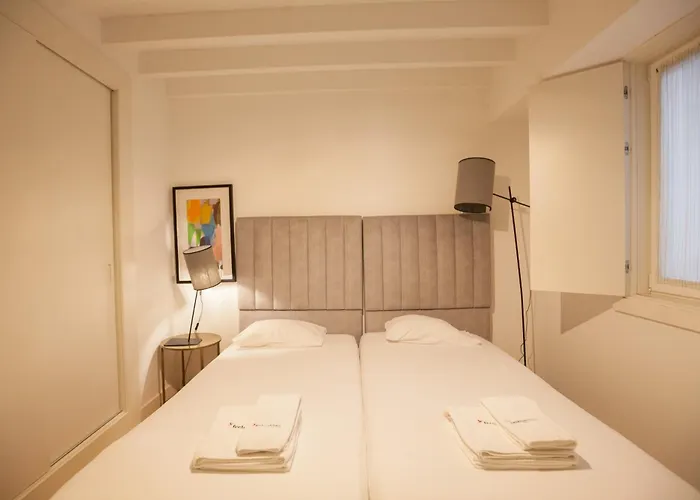 Flh Intendente Chic With Rooftop Pool * Lisboa