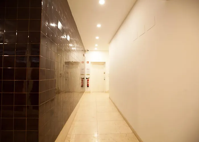 Flh Intendente Chic With Rooftop Pool * 리스본